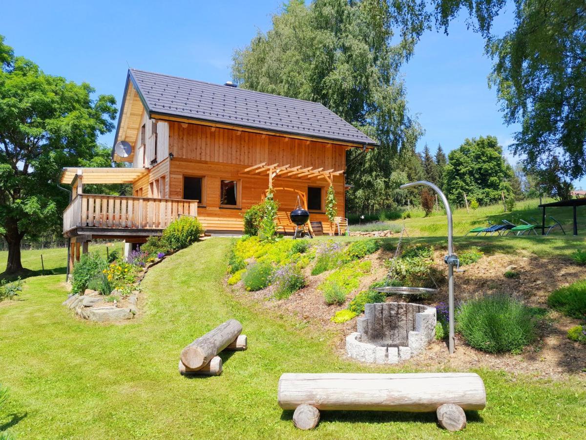 Ferienwohnung Auszeit Almhaus Schmalzbauer Sankt Andrä Exterior foto