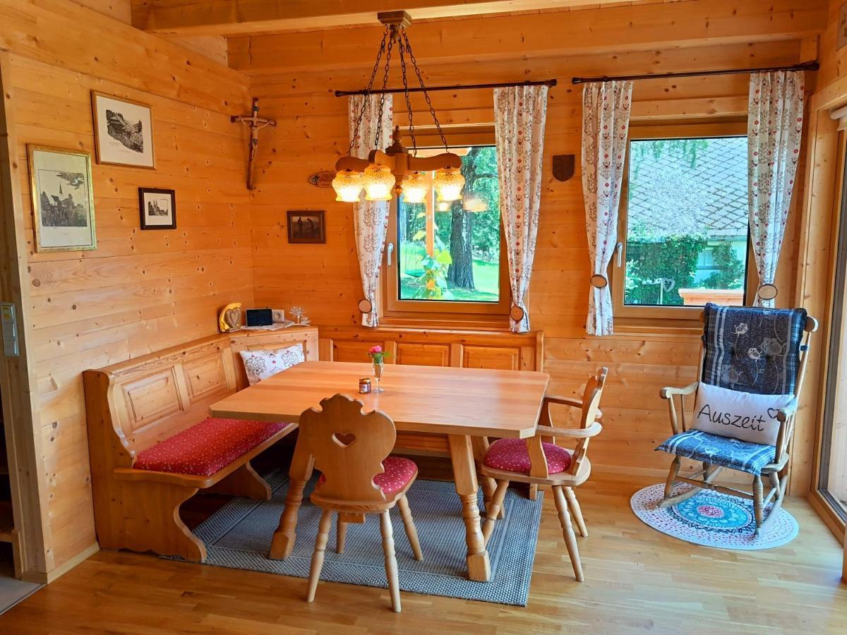 Ferienwohnung Auszeit Almhaus Schmalzbauer Sankt Andrä Exterior foto